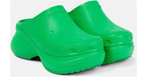 X Crocs Zuecos De Goma Con Plataforma De Balenciaga De Color Verde Lyst