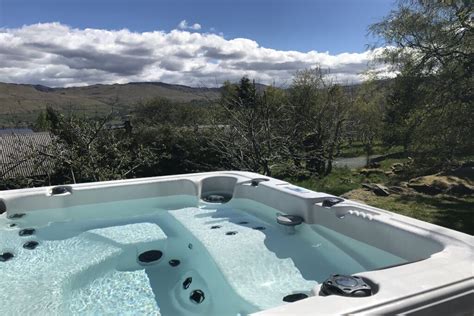 Lodges With Hot Tubs In Scotland Visit Loch Tay Lodges In Scotland