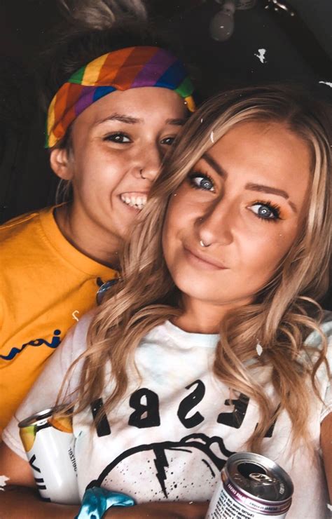 Adorable Lesbian Couples