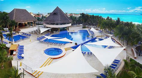 Viva by Wyndham All-Inclusive Resorts | AppleVacations