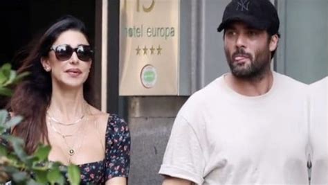 Belen Rodriguez E La Storia Con Elio Lorenzoni Lei Replica Alle Critiche