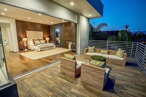 10+ Large Deck Furniture Layout Ideas – DECOOMO