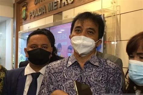 Roy Suryo Bawa Bukti Eko Kunthadi Dan Mazdji Cemarkan Nama Baiknya