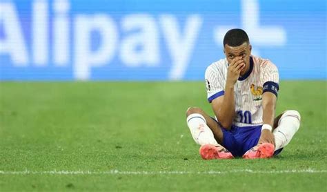 Football Euro 2024 France Victime D Une Fracture Au Nez Kylian