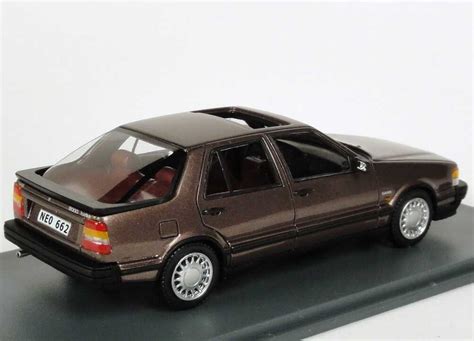 Saab 9000 Turbo Magenta Met NEO Scale Models 43662 In Der 1zu87