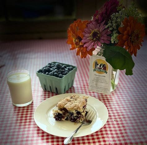 Prizewinning Blueberry Buckle — Lolans Farm