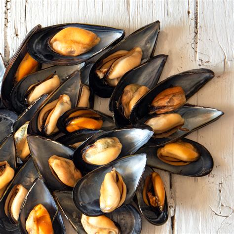 Mastering the Art of Cleaning Mussels: A Step-by-Step Guide