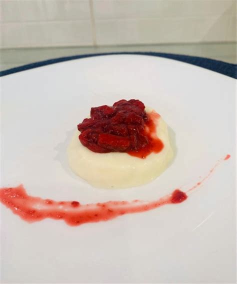 Panna Cotta De Iogurte Microzinhando