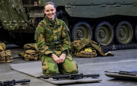 D But De La Formation Militaire Dingrid Alexandra De Norv Ge