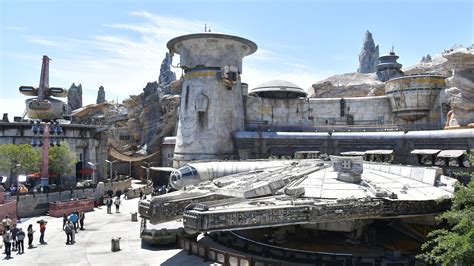 The Best Foods At Disneys Star Wars Galaxys Edge Eater