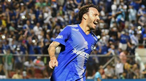 Emelec Se Lleva Una Sufrida Victoria Ante Gualaceo