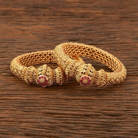 Ruby Mumbai Antique Openable Plain Bangles With Matte Gold Plating