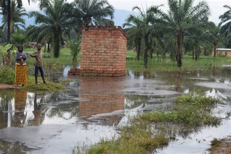 Burundi Tdc Tracer Un Caniveau En Colline Bukeye Nyanza Lac