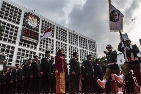 Pelantikan Anggota Kpu Kabupaten Kota Antara Foto