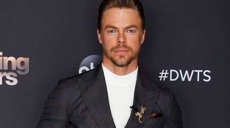 Whats Wrong With Derek Hough Eye Addressing The Rumors The Truth About His Health