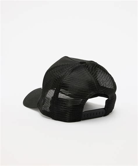 New Era Clean Trucker Neyyan Blkblk UNISEX 11579474 001 Sneaks Up