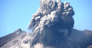 Il Vulcano Sakurajima Erutta In Giappone Mondo Tempo Reale