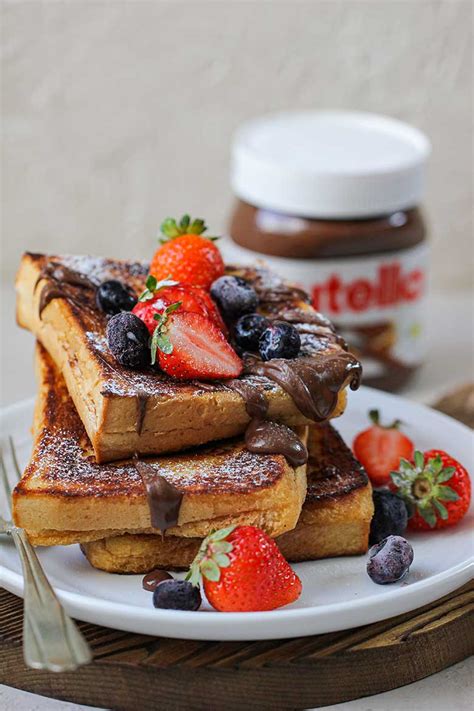 Nutella French Toast With Strawberries