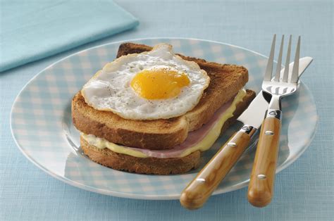 Karlos Argui Ano Y Su Receta Del Croque Madame El S Ndwich Franc S Con