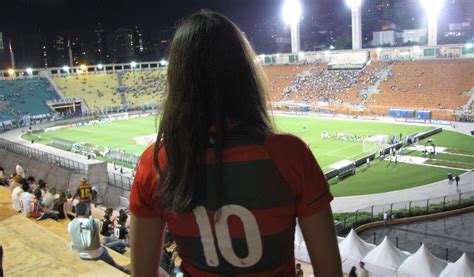 Comissão da Câmara aprova meia entrada para mulheres em jogos de futebol