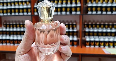 9 Parfum Refill Dengan Harga Terjangkau Untuk Harumkan Badanmu Ada