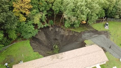 Drone video shows Pennsylvania sinkhole from above | wnep.com