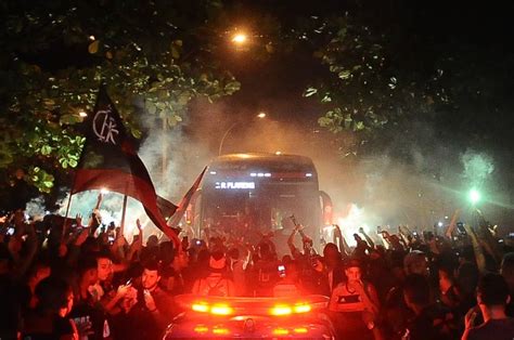 Confira Imagens Da Festa Da Torcida Do Flamengo Gazeta Esportiva