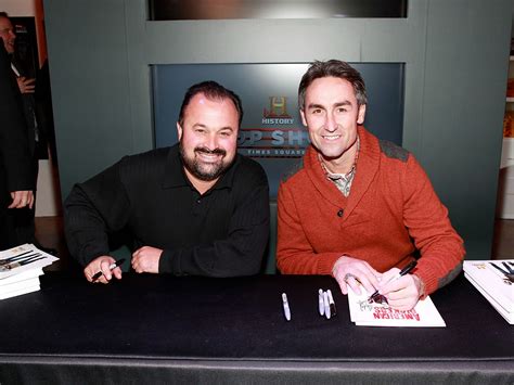 Entertainment experts explain what famous person died today means 15