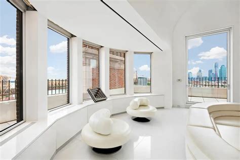 Tour Famous Sutton Place Penthouse With Diamond Sculpture On The