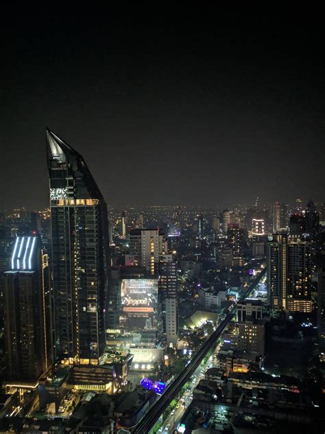 Sukhumvit at night : r/Bangkok