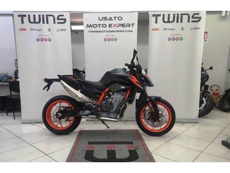 KTM VENDO KTM 890 DUKE R 2022 23 USATA A NAPOLI CODICE 9155107