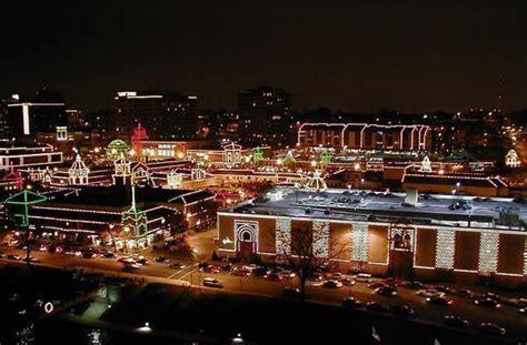 Kansas City's Country Club Plaza Christmas Lighting Ceremony