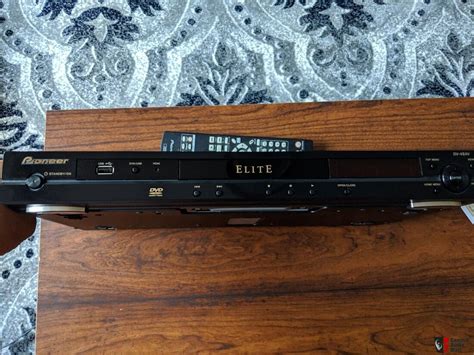 Pioneer Elite DV 48AV SACD DVD A CD Player Photo 2327662 Canuck