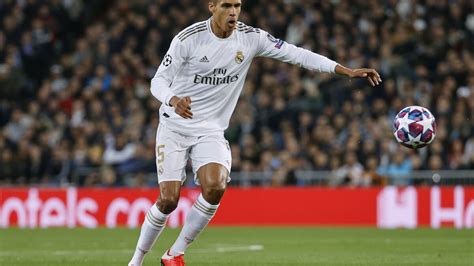 Raphael Varane trafi do Manchesteru United Oficjalnie obrońca