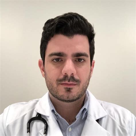 Dr Victor Milani Lopes opiniões Cirurgião torácico Catanduva