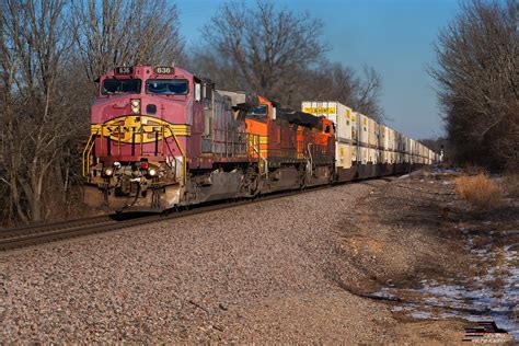 Bnsf 636 Cedar Gap Bnsf 636 Northbound At Cedar Gap White River