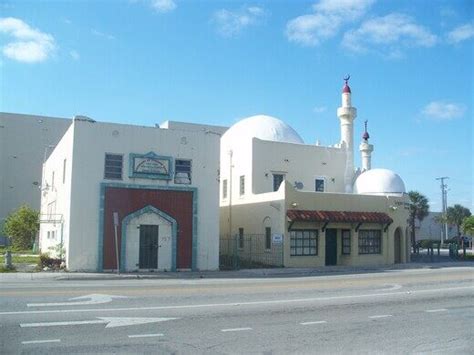 Opa-Locka City Hall – Opa-locka, Florida - Atlas Obscura