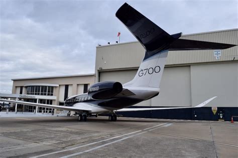 Gallery Gulfstream G700 Walk Around Aviation Week Network Gulfstream Aviation Flight Deck