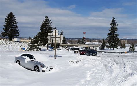 The amount of snow dumped on the West Coast really is unusual - oregonlive.com