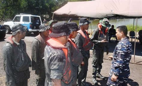 Danguskamla Koarmada II Kunjungi Latihan Jungle Survival Di Hutan Bakau