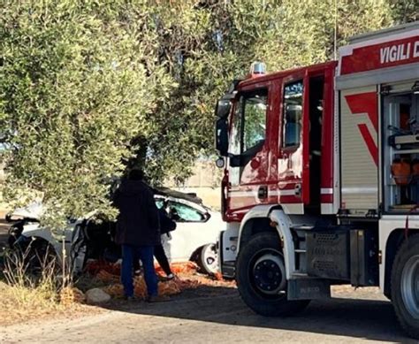 Incidente A Taranto Morti Due Fidanzati Di 22 E 25 Anni Bigodino