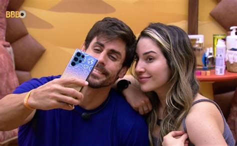 Bbb Cara De Sapato Fala Da Sua Rela O Amanda Durante O Tempo