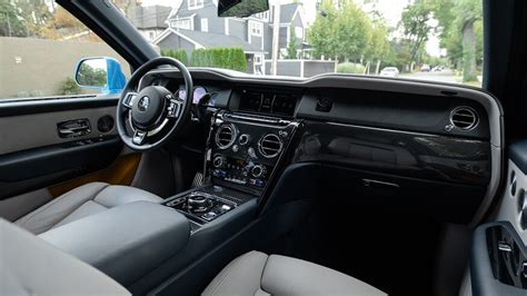 Rolls-Royce Cullinan Black Badge Interior Review: Posh, Yet Stark