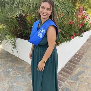 Maria Marbella Provincia de Marbella Graduada en ESO y título de