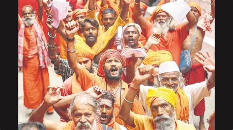 Amarnath Yatra Begins As L G Flags Off First Batch Of Pilgrims