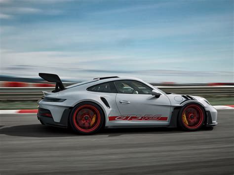 Porsche Gt Rs First Drive Review Trick Tech For Off