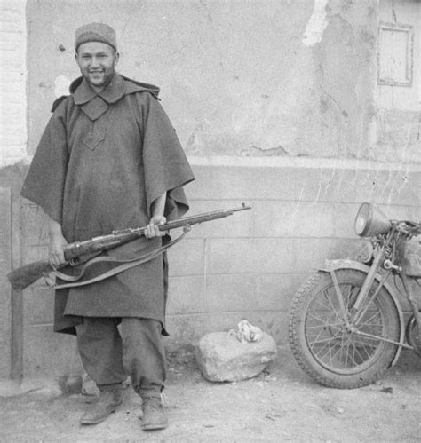 Berets Caps And Turbans The Uniform Of The Spanish Civil War