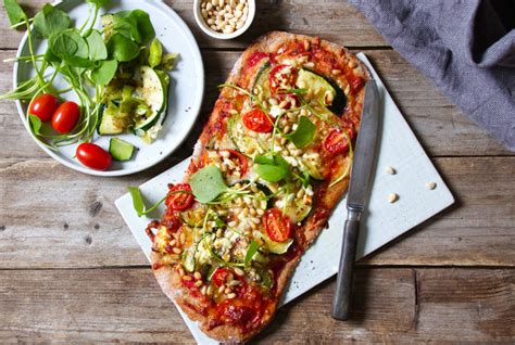 Rezept Dinkel Pizza Fladen Mit Zucchini Und Lauch Uloop Magazin