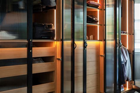 Modern Fitted Wardrobes For A Dressing Room Modern Bedroom Surrey