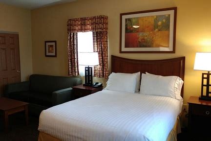 Fort Knox Lodging - Holiday Inn Express Wickam Inn - DoD Lodging ...